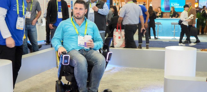 【話題・自動運転】WHILL自動運転車いす試乗｢サービス提供はヒースロー空港などで協議中｣杉江社長ら語る