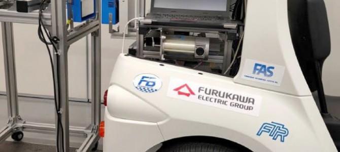 【インフラ・新技術】古河電工 30年めどに走行中のEVに無線充電