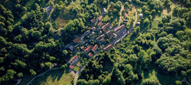 【話題・海外】全住民に電気自動車を無償で提供…ルノーがフランスの田舎町で実証実験