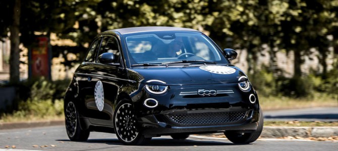 【話題・インプレ】フィアット500新型 試作車へ試乗 エンジン版と共存へ