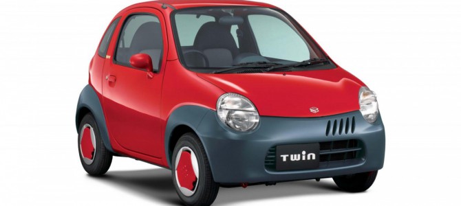 【カルチャー】日本初の飛行船が実験成功。2人乗り小型モビリティのスズキ・ツイン登場！