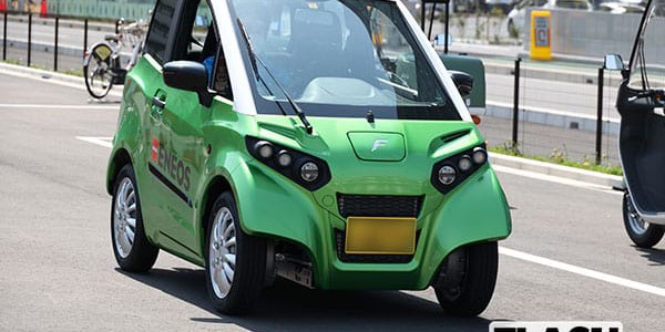 【話題・新製品】水中でも動く電気自動車「FOMM ONE」250万円で年内発売