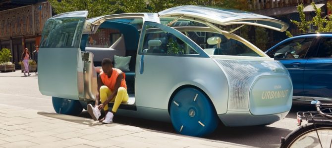 【話題・未来】MINIのミニバンコンセプト、仮想から実車に 7月1日発表