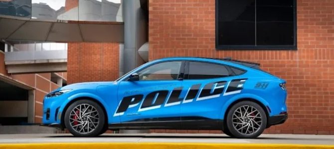 【話題】フォードの電気SUV「マスタング Mach-E」 米警察車両としての性能評価に合格