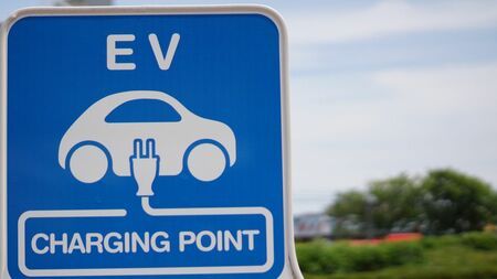 【話題・インフラ】EV普及の壁｢充電｣の難題を解決するスゴ技の正体