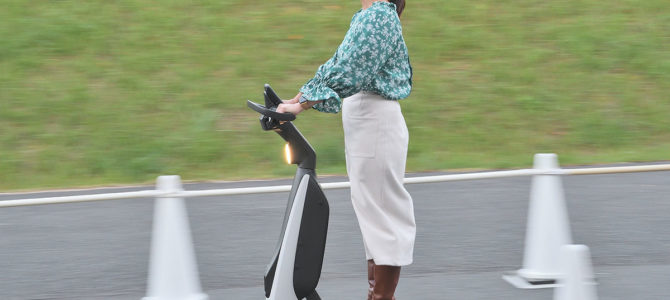 【話題・超小型EV】トヨタの電気自動車戦略はこんなに小さなものまで！ 超小型モビリティ「トヨタ C+walkｔ