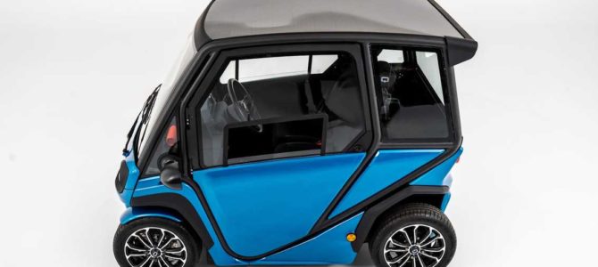 【超小型EV・海外】欧州発、小さな街乗り電気自動車を見てみよう…約80万円で航続距離100km、ソーラーパネルを装備