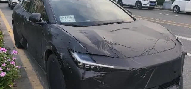 【話題・新製品】新型BEV『bZ3』が発表前にリーク！トヨタと中国BYD協業のセダン型電気自動車