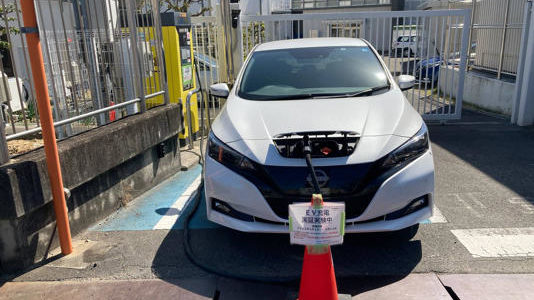 【話題・インフラ】相次ぐEV充電器の撤去 動く企業