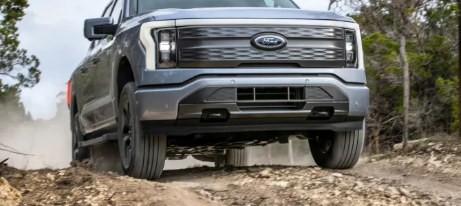 【話題・海外】航続距離の長い電気自動車トップ17［2023年版］　海外