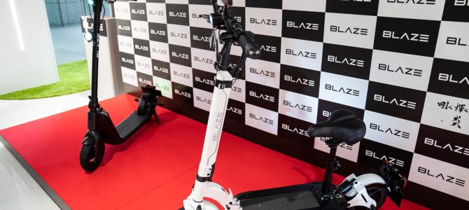 【超小型EV・新製品】道路交通法改正で新設定された「特定小型原動機付自転車」となる