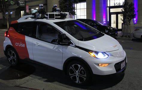 【自動運転・海外】完全無人タクシー、サンフランシスコ全域で解禁 自動運転に懸念も