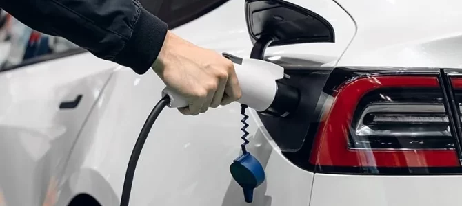 【話題・インフラ】Terra Charge、管理戸数13万超の東急住宅リースと賃貸住宅へのEV充電器の設置に向けて業務提携