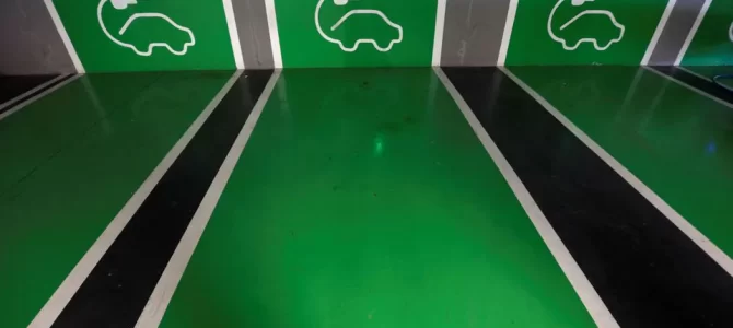 【市場・海外】ＥＶに低い信頼度、充電やバッテリーの問題で＝米消費者団体調査