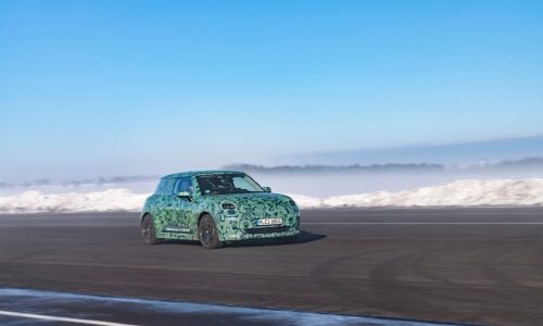 【自動運転・新技術】MINI、複合現実による運転体験「MINI Mixed Reality」を開発