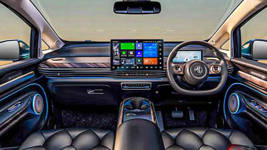 【話題・新製品】新型「“卵型”SUV」発表！ 豪華すぎ内装が超カッコイイ！