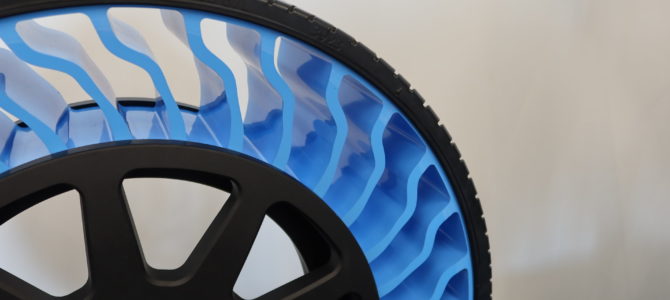 【話題・新技術】エアレスタイヤを地域の移動手段に、ブリヂストンが自治体にアピール