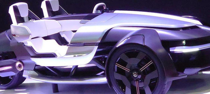 【話題・超小型EV】ヤマハの斬新「3輪スポーツカー」が楽しそう！ めちゃ開放的な「オープンカー」は“3輪すべて”が操舵可能!?