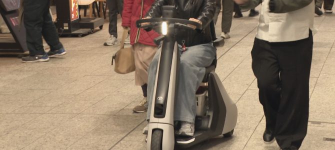 【話題・次世代モビリティ】「楽だね びっくりした」 運転免許なしで歩道をスイスイ 名古屋の大須商店街で次世代モビリティ …