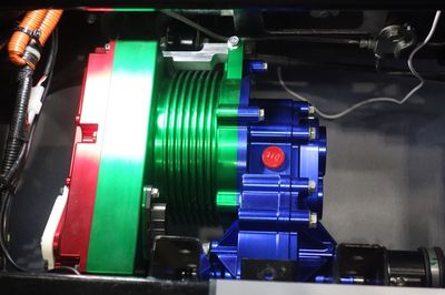 【話題・超小型EV】超小型EV向け「イーアクスル」開発着手…TOP・カヤバ・大同工業、3割軽量化へ