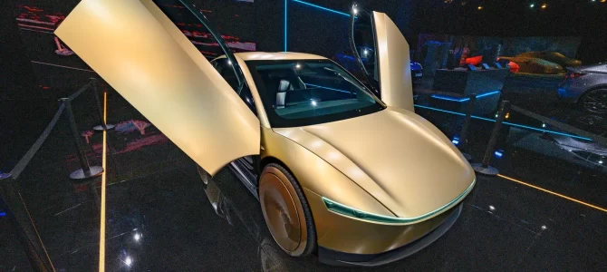 【話題・自動運転】テスラのロボタクシー、人間による「遠隔操作」はどうなるのか