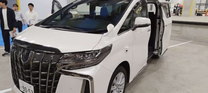 【企業・自動運転】チューリング、AI完全制御目指す自動運転車両披露 【企業・自動運転】チューリング、AI完全制御目指す自動運転車両披露