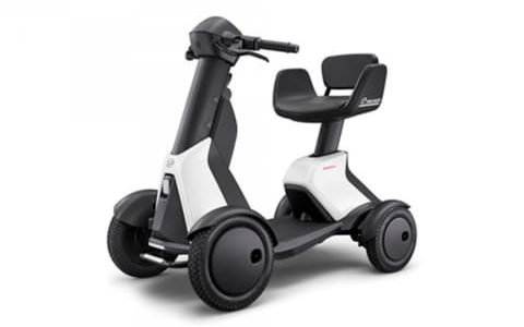 【話題・マイクロモビリティ】ダイハツから免許不要の4輪電動モビリティ 41.8万円