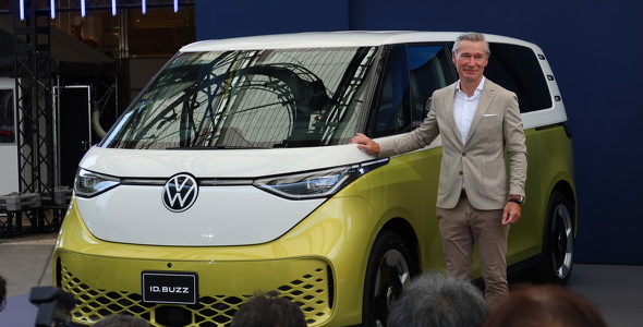 【話題・新製品】VWのID.Buzzは商品攻勢の「最後のピース」、ミニバンと差別化図る：電動化
