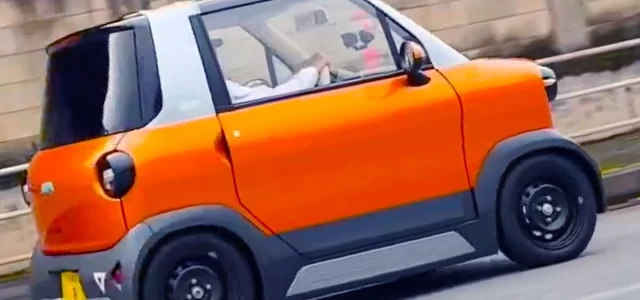 【超小型EV・新製品】“軽”より小さい！ “2人乗れる”新型「エイム EVM」発売へ！ 全長 2.5 mの「斬新ボディ」は手軽に