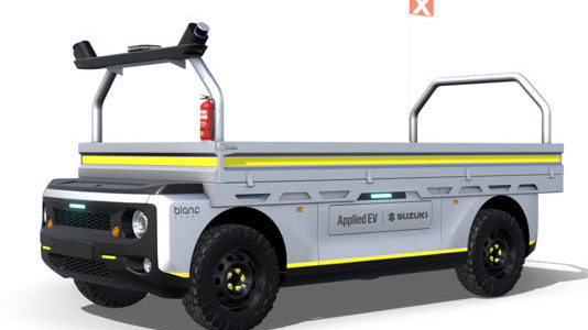 【話題・次世代モビリティ】スズキが「“ジムニーノマドベース”の自律型ロボット」を公開！ 走破性確保で「過酷環境対応」の …