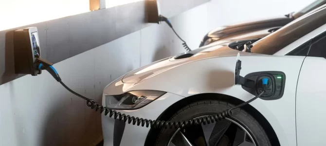 【提言・話題】「EVが増えるほど税が消える」 消失する約145兆円の代償